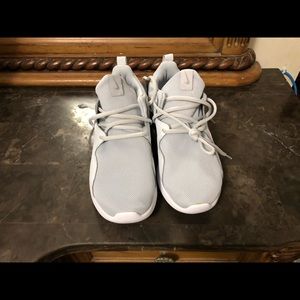 Nike Woman’s Comfort Sneakers